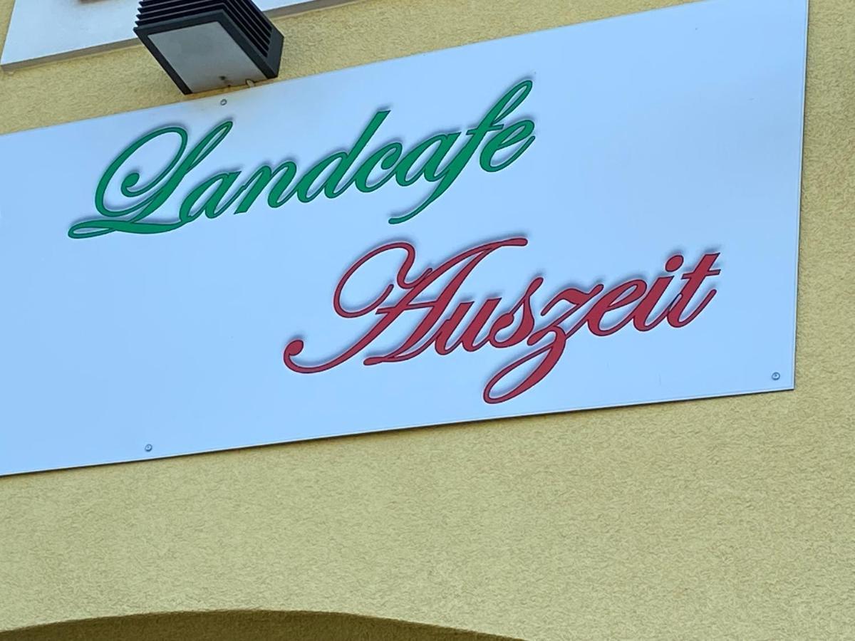 Landcafe Auszeit Hotel Albersdorf ภายนอก รูปภาพ